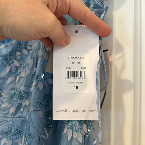 NWT $1095 Theia Blue Floral Sequin Sweetheart Cap-Sleeve Gown Dress Size 16 - Picture 10 of 13